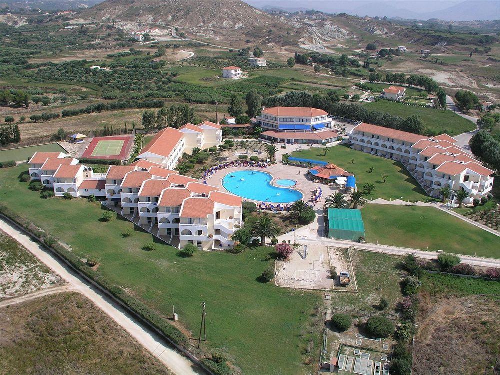 Argile Resort Mantzavinata Exterior photo