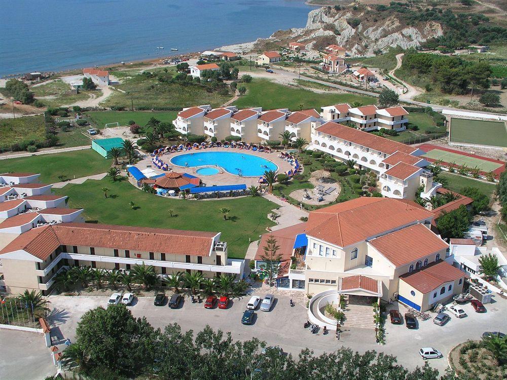 Argile Resort Mantzavinata Exterior photo