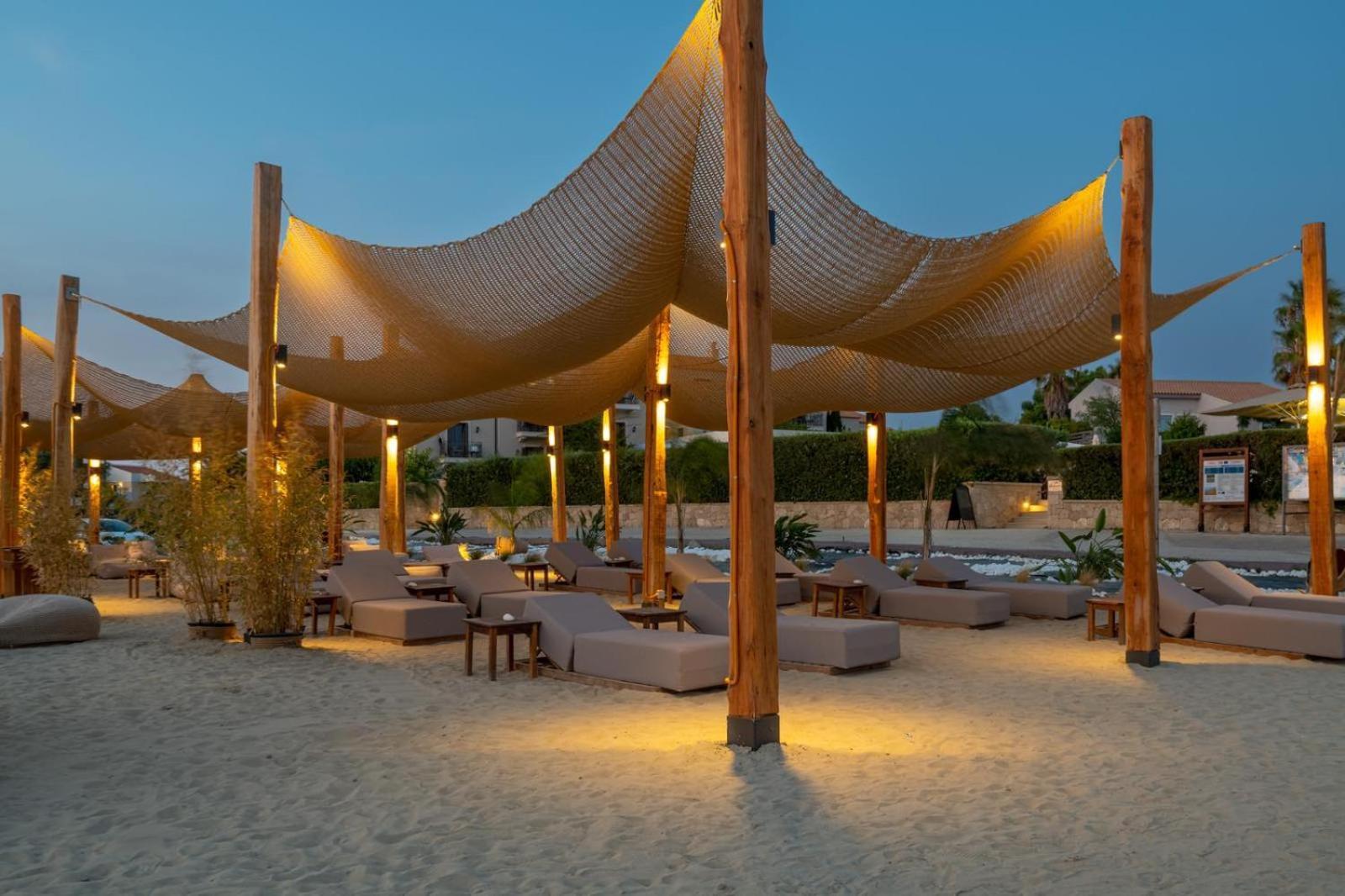 Argile Resort Mantzavinata Exterior photo