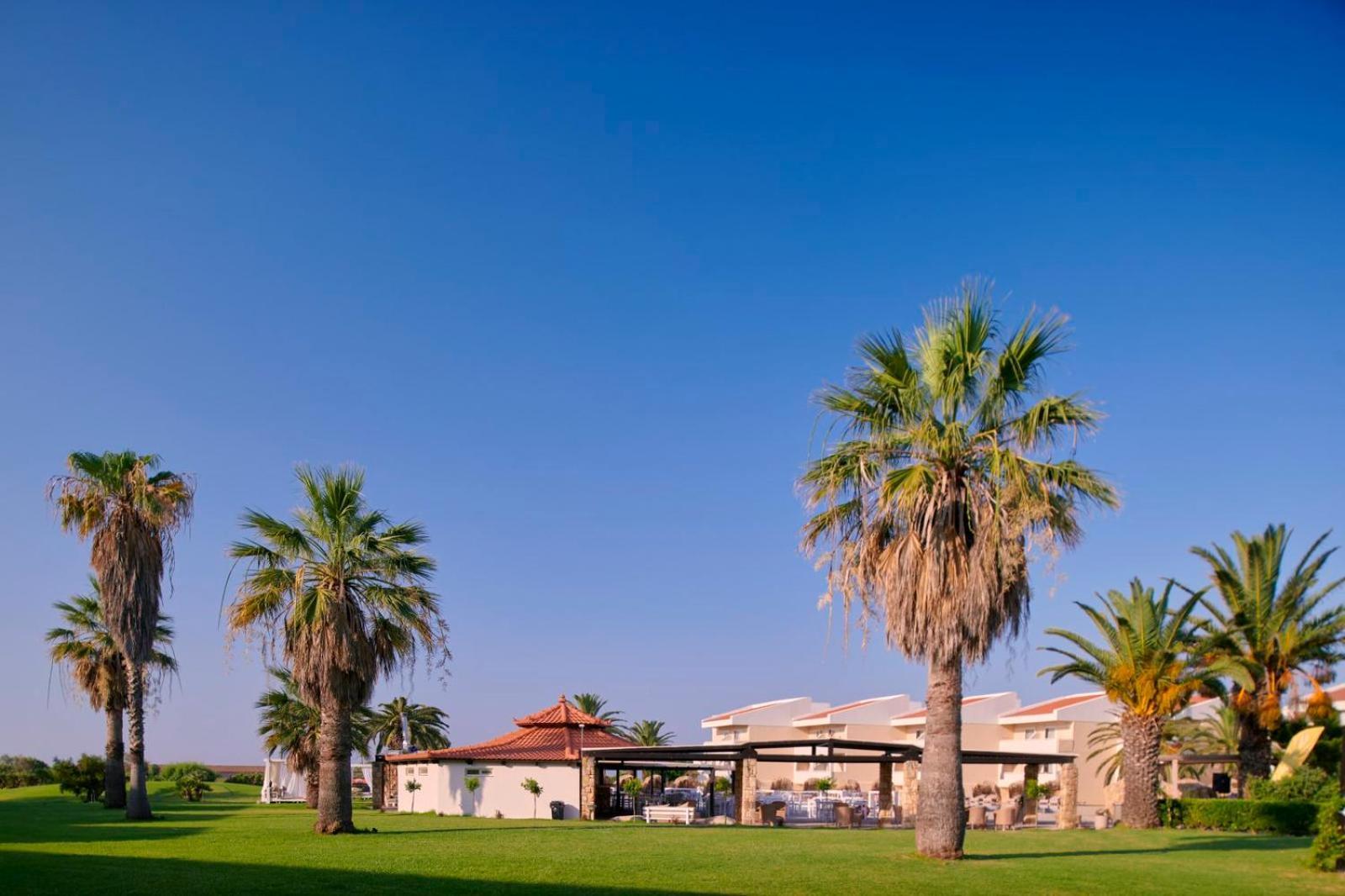 Argile Resort Mantzavinata Exterior photo