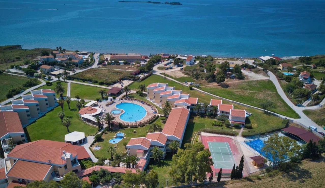 Argile Resort Mantzavinata Exterior photo