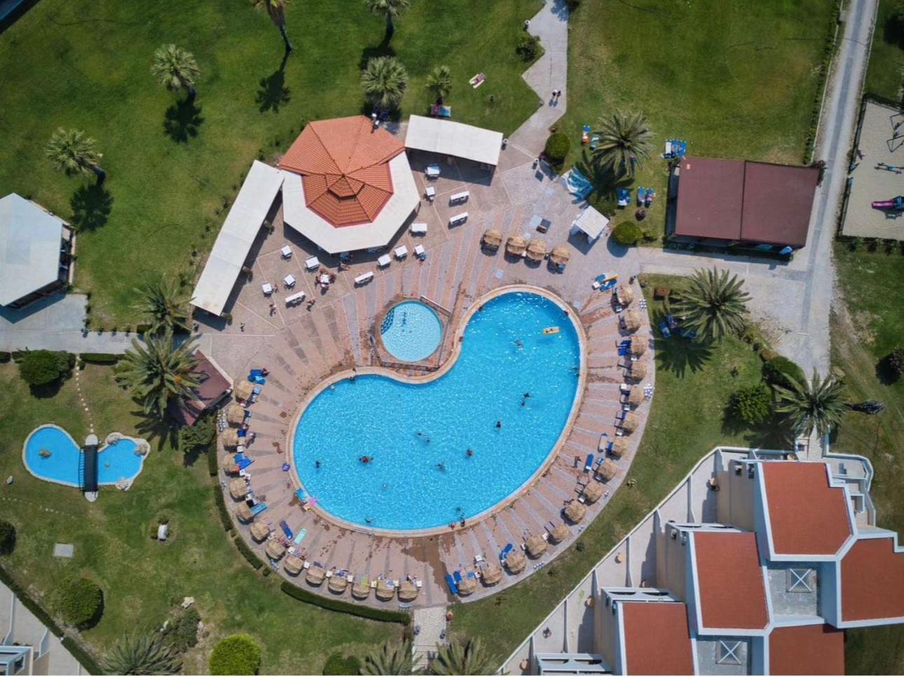 Argile Resort Mantzavinata Exterior photo