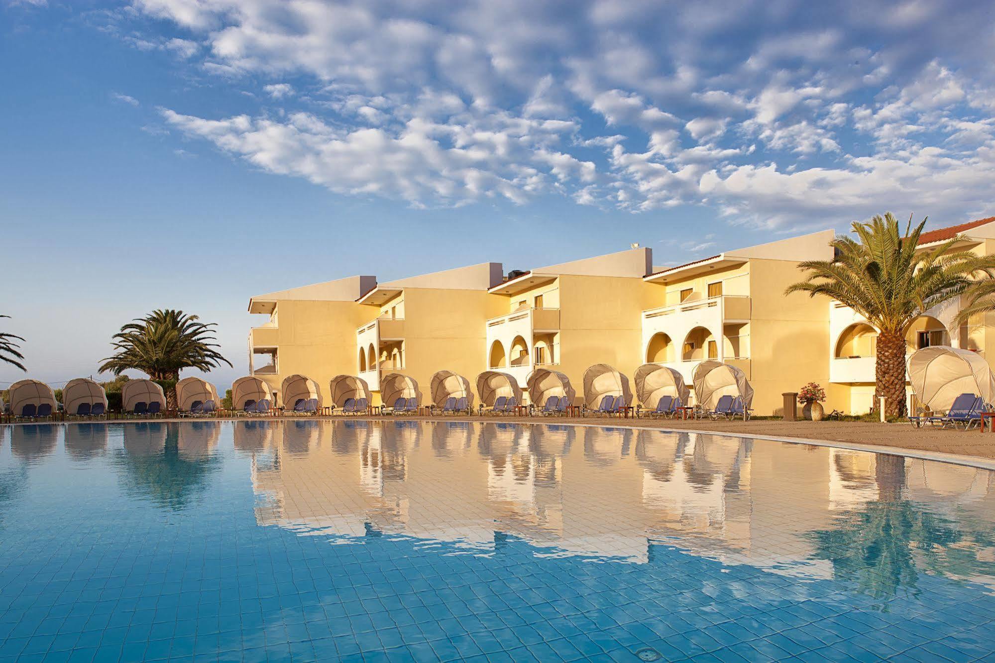 Argile Resort Mantzavinata Exterior photo